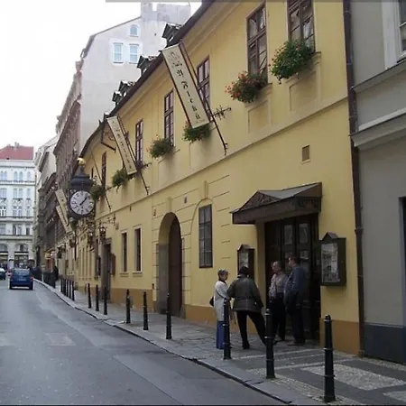K&p In The Center Апартаменты Прага